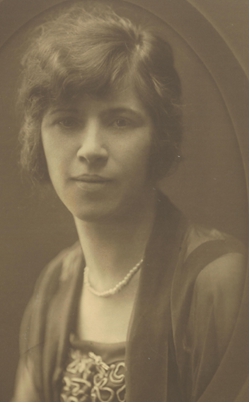 Photo 2 of Laura Farant Brooks